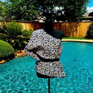 One shoulder asymmetrical cinch waist top Sz. S/M